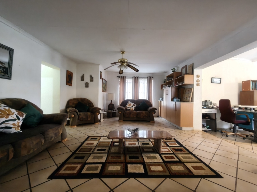 Commercial Property for Sale in Lindleyspoort North West